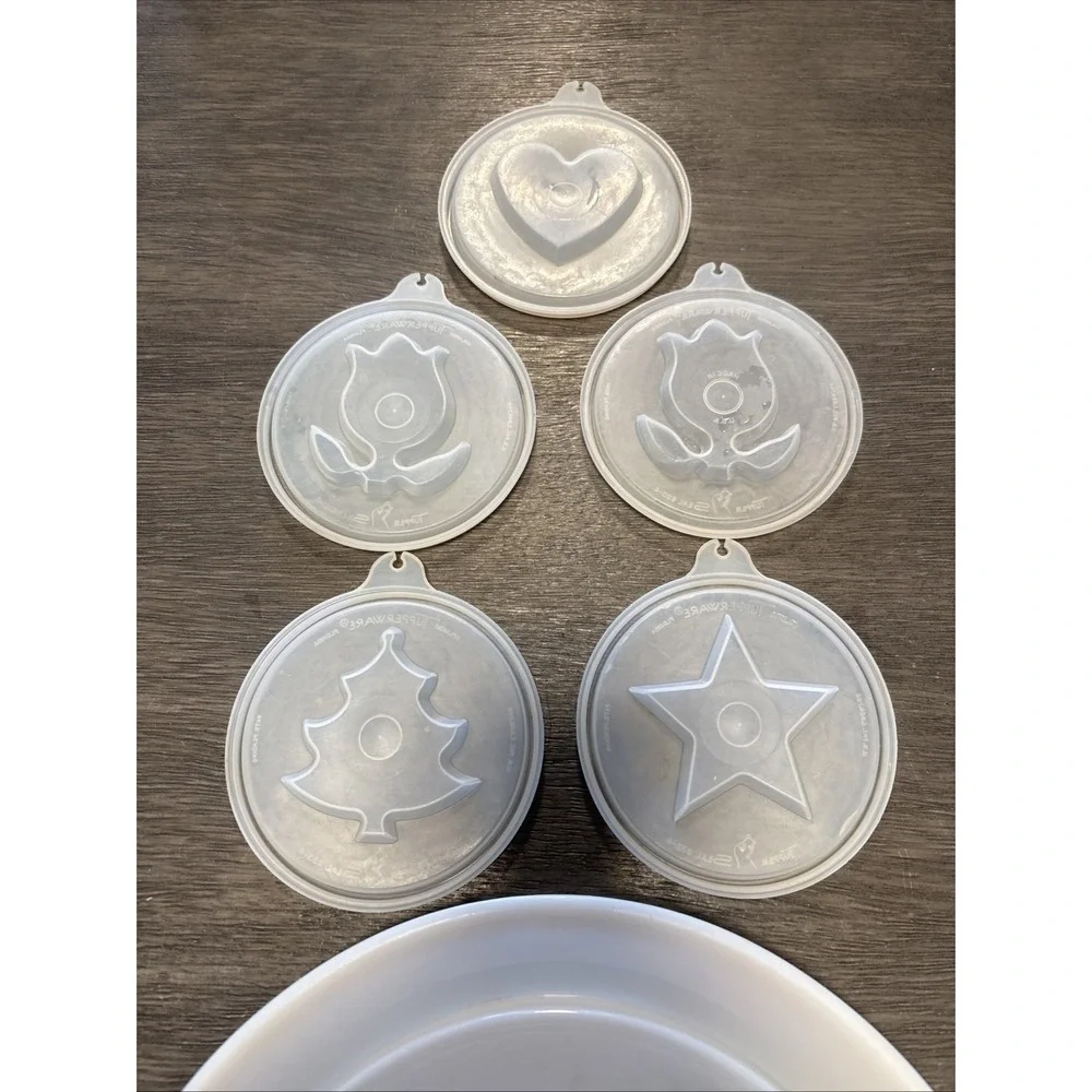 Vintage 7 Pc Tupperware Jello Mold Set. Incl 5 Decorative Lids